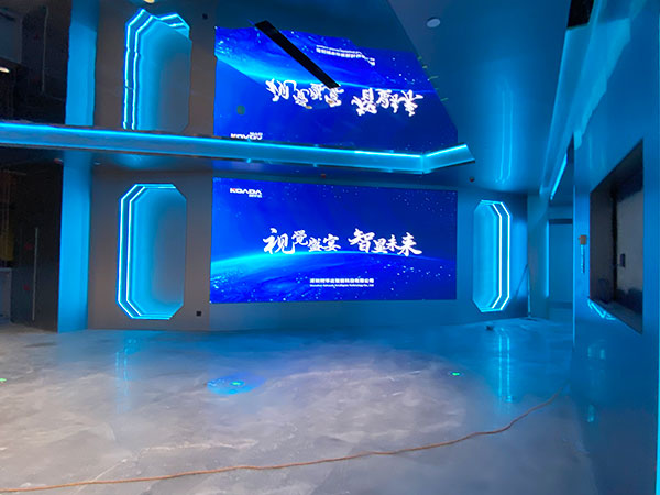 濟(jì)南 鼎冠鑫星 臺球連鎖應(yīng)用柯華達(dá)P2.5室內(nèi)全彩LED顯示屏